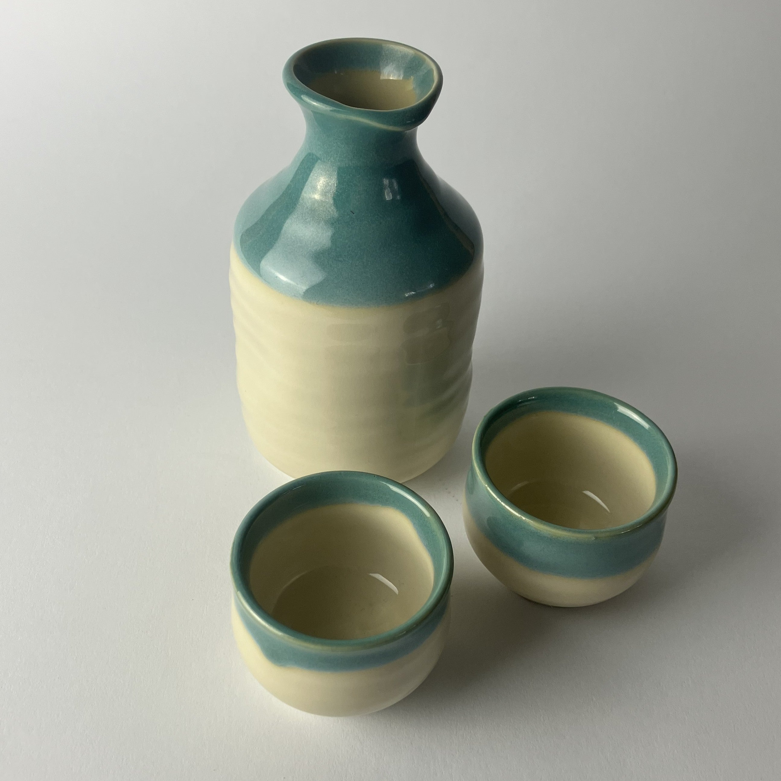 Shusen Honjikomi Junmai Ginjo & Mino Yaki Ceramic Gift Set