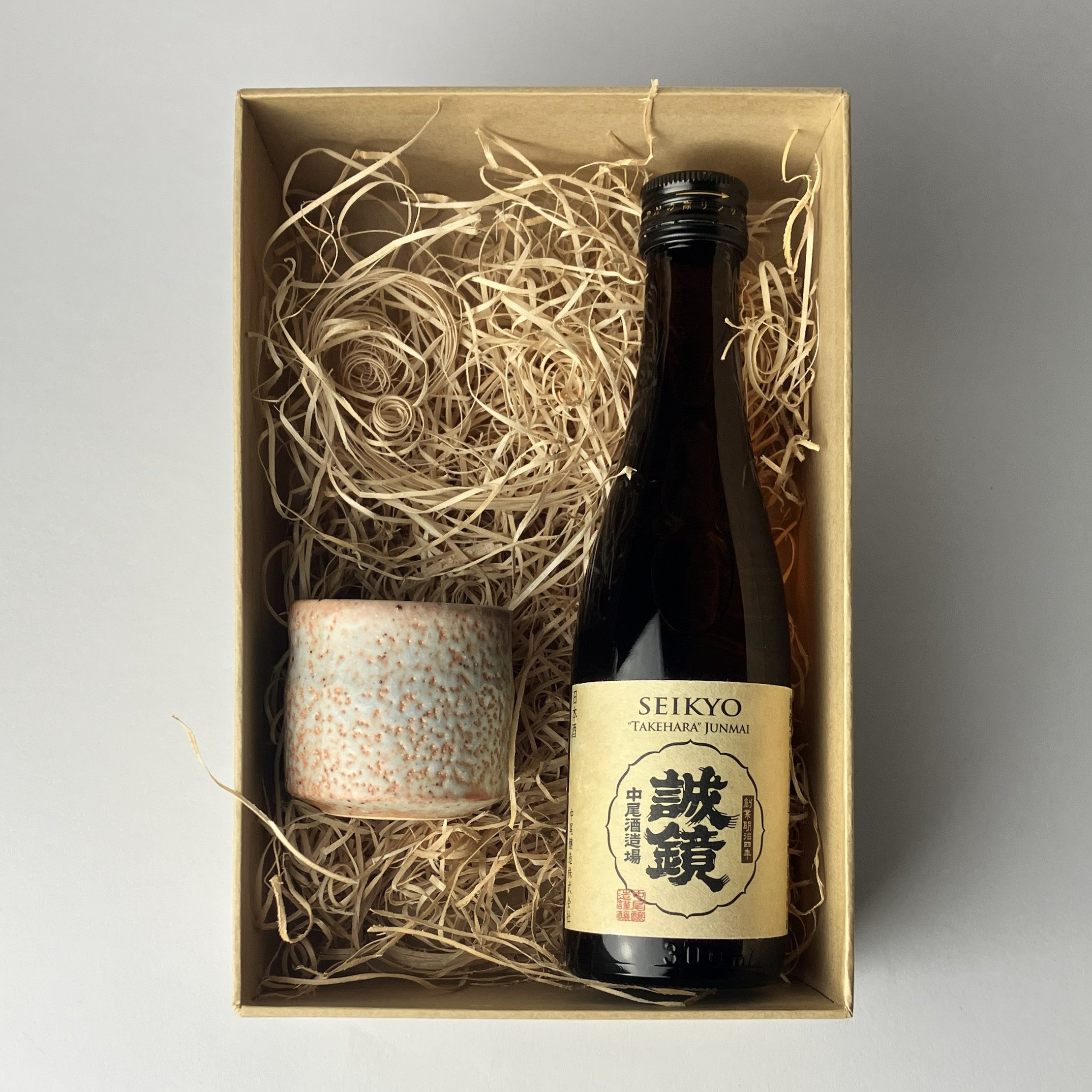 Seikyo Junmai Takehara  & Japanese Traditional Sake Cup Gift Set