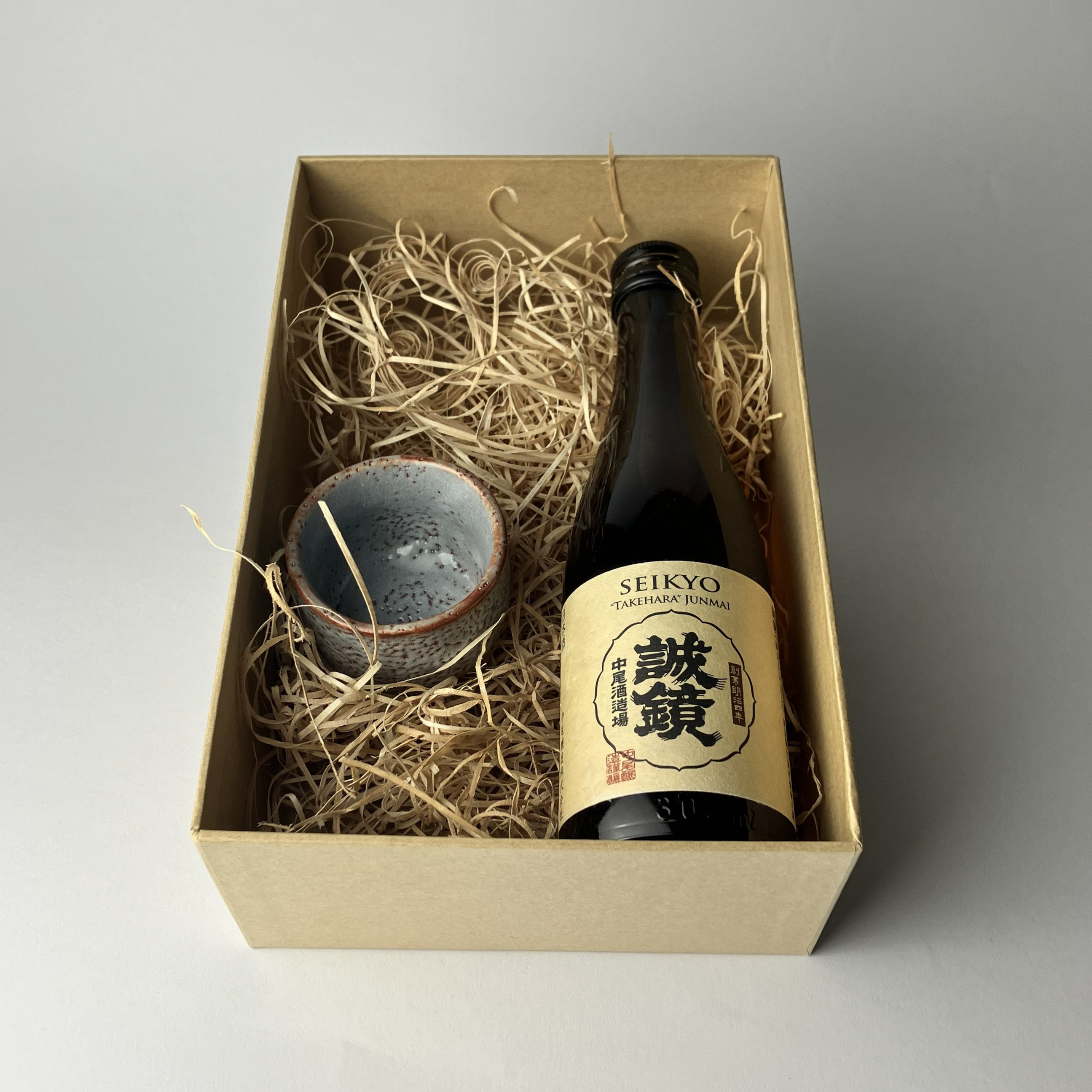 Seikyo Junmai Takehara  & Japanese Traditional Sake Cup Gift Set