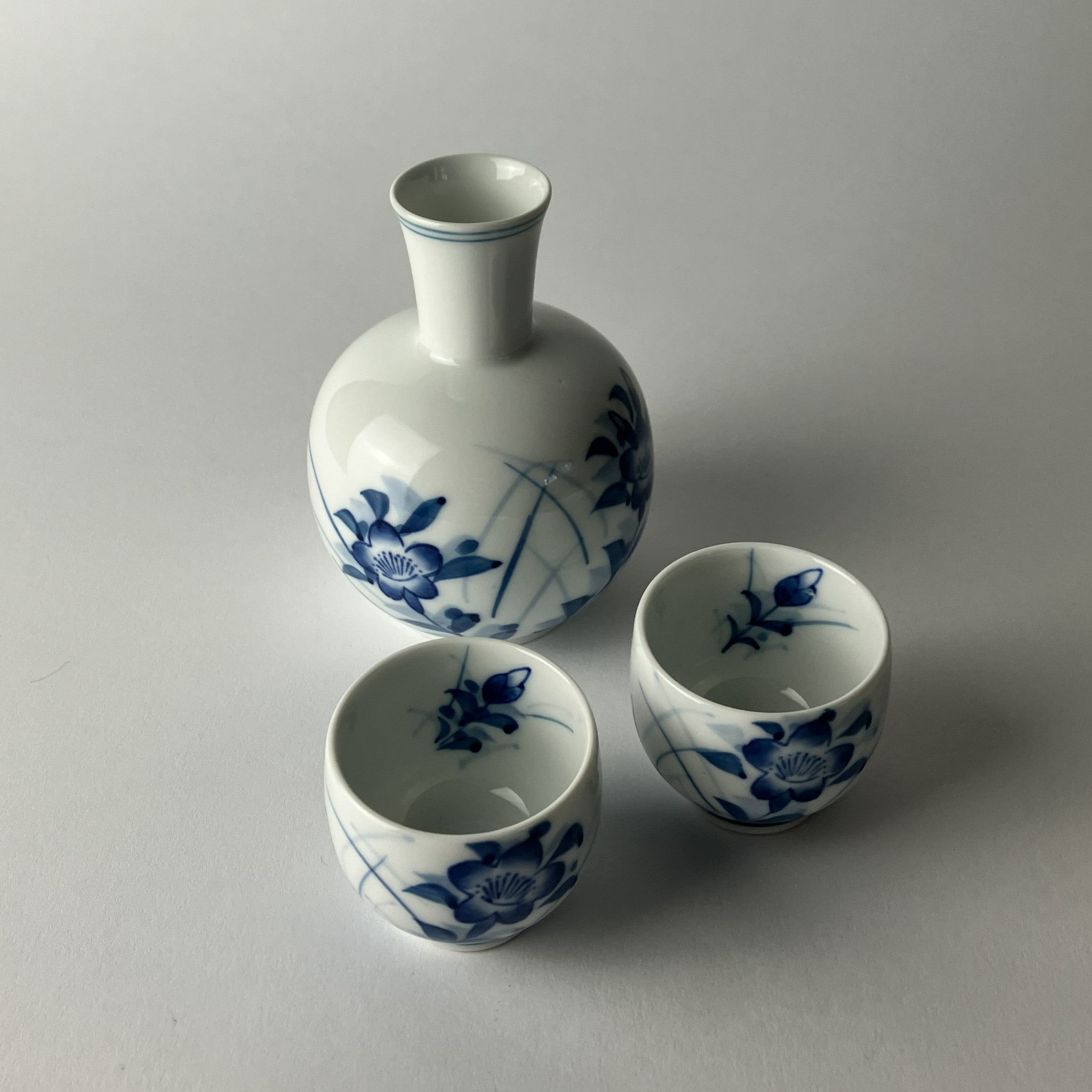 Seikyo Takehara Junmai & Arita Yaki Ceramic  Gift Set
