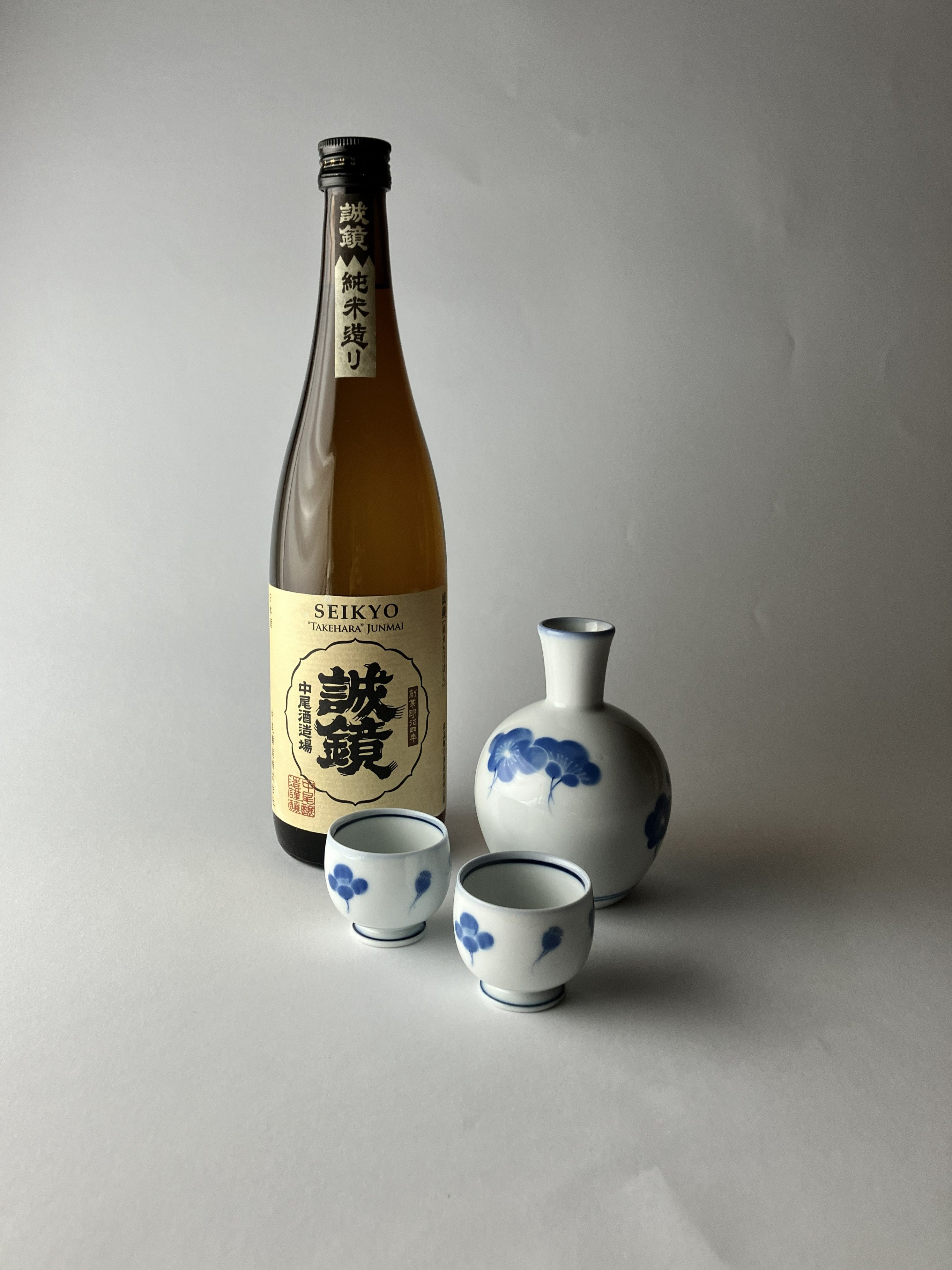 “Seikyo Takehara Junmai" Junmai Sake